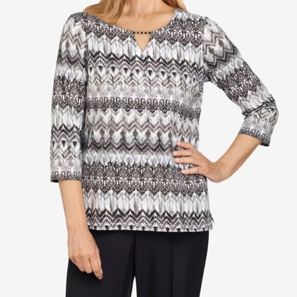 Alfred Dunner Missy Classics Ikat Zig Zag Print Top! - Picture 13 of 13
